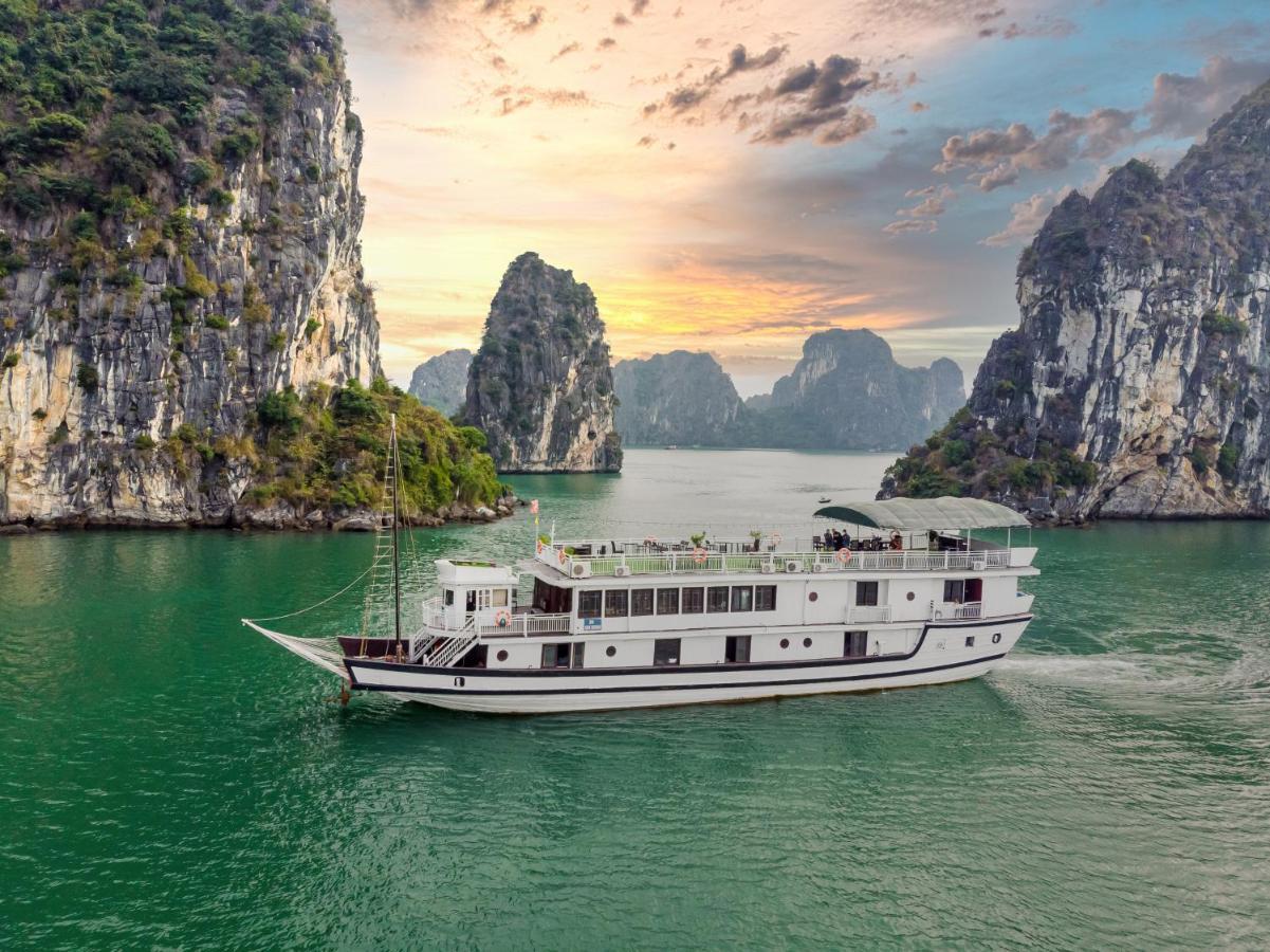 Legend Cruise Hotel Ha Long Exterior foto